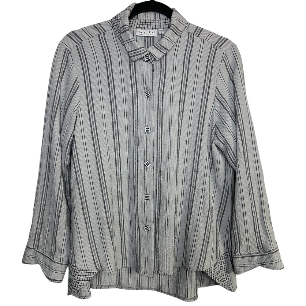 Habitat White Black Textured Striped Buttoned Blouse Size‎ Small